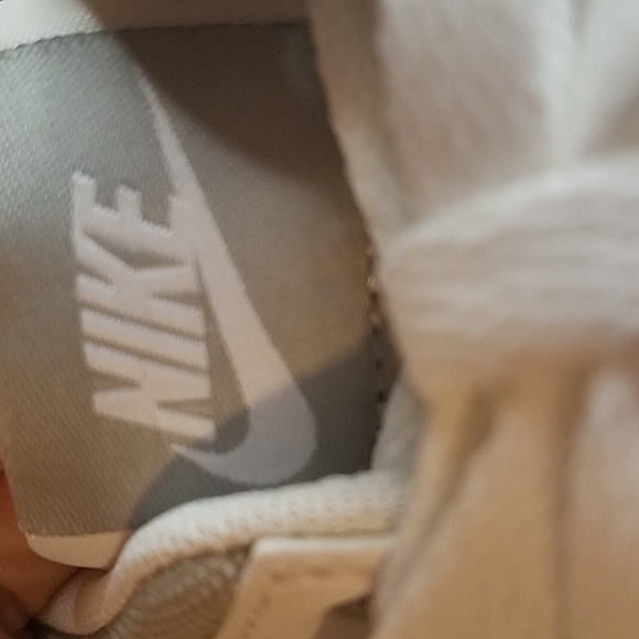 Nike white/metallic b30 - Picture 10 of 12